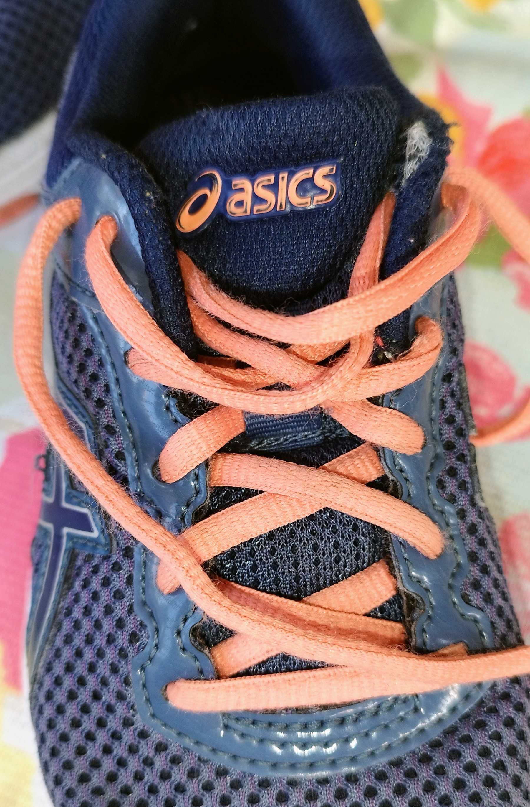 Детски маратонки ASICS номер 32,5