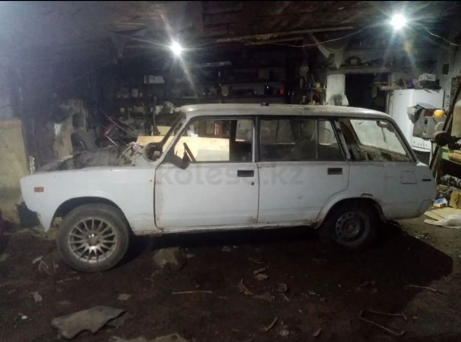 Продам ваз 2104 по запчастям