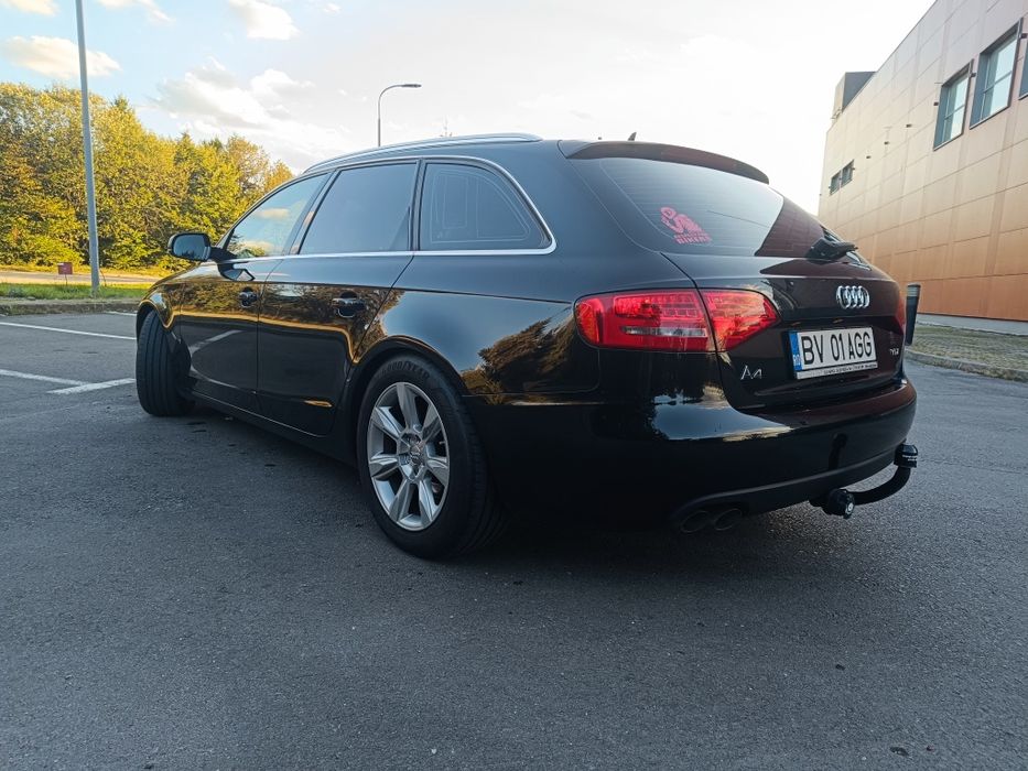 Vând Audi A4 B8 2.0 TDI 2012 143 cp