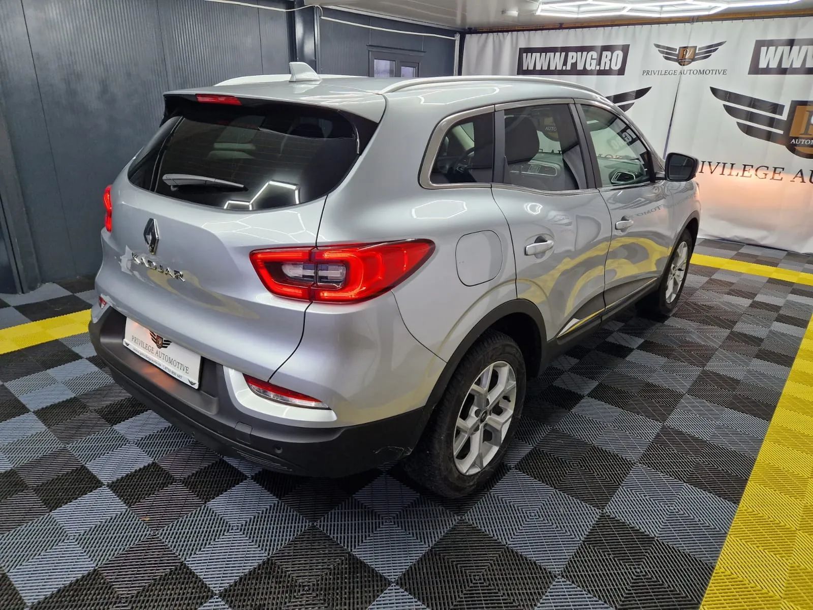 Renault Kadjar RENAULT KADJAR/Automat/116 CP/Pilot automat/AppleCarPlay/LED/Keyless