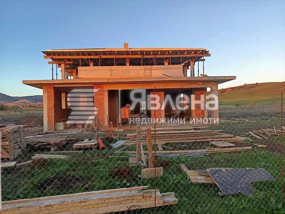 Продава Къща гр.Бургас/Банево