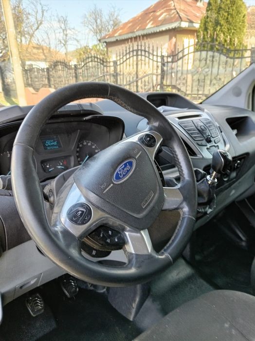 Se vinde Ford tranzit custom