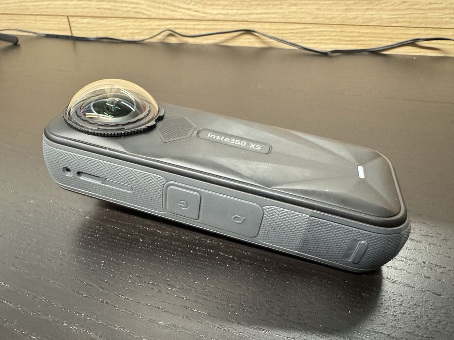 Insta360 X5 | motorcycle bundle | 512 gb SD Card + още аксесоари