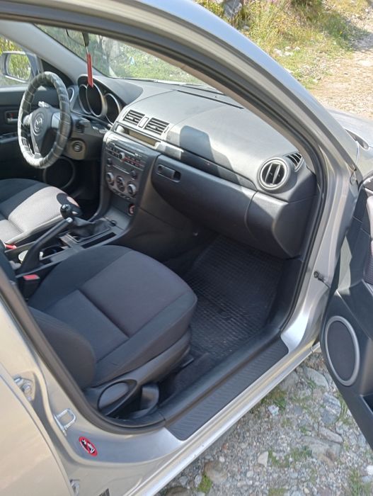 Vând Mazda 3 an 2006