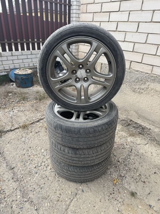 Продам диски с шинами для субару