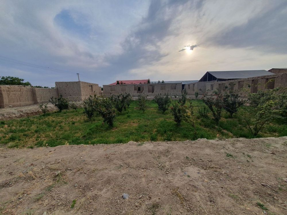 Karmana tumani, Do’rmanda hovli sotiladi