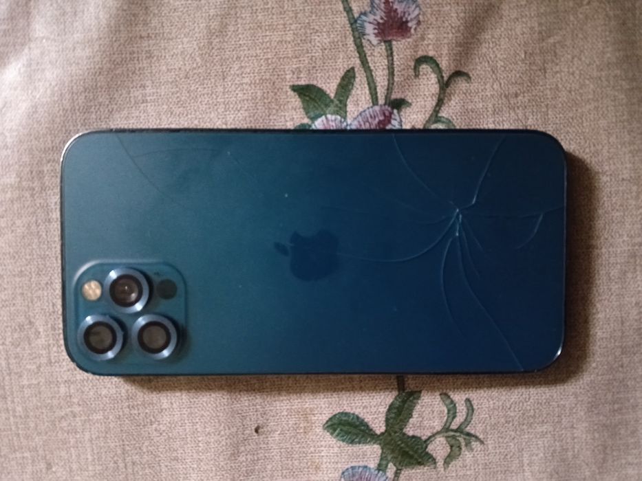 iPhone 12 pro tel qilmay tgdan yozing
