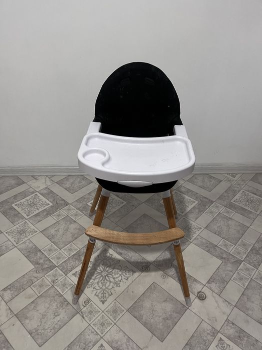 Продам столик для кормления