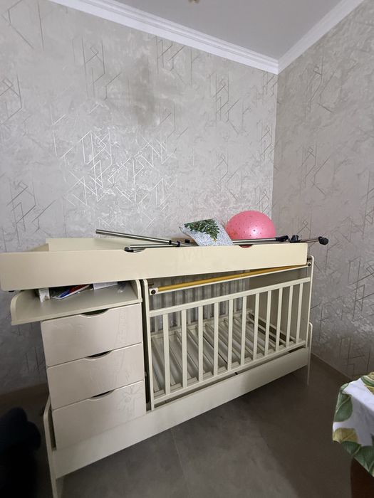 Детская кровать бежевый