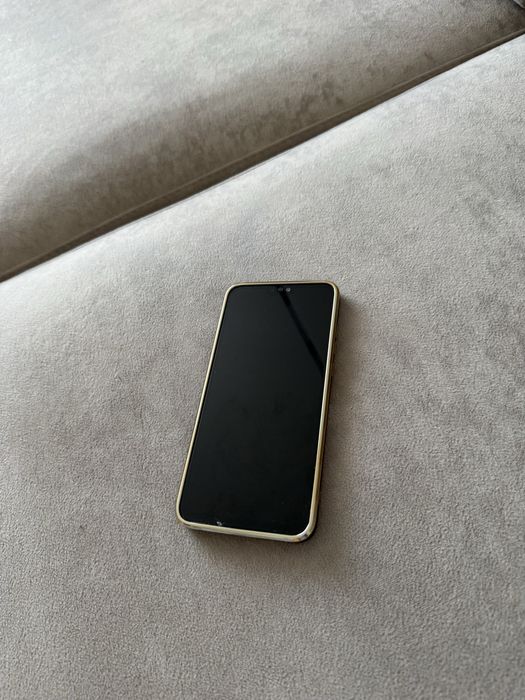 Продам телефон смартфон Honor 8Х Huawei в отличном состоянии