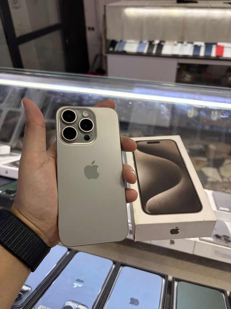 iPhone 15 Pro  128 gb natural