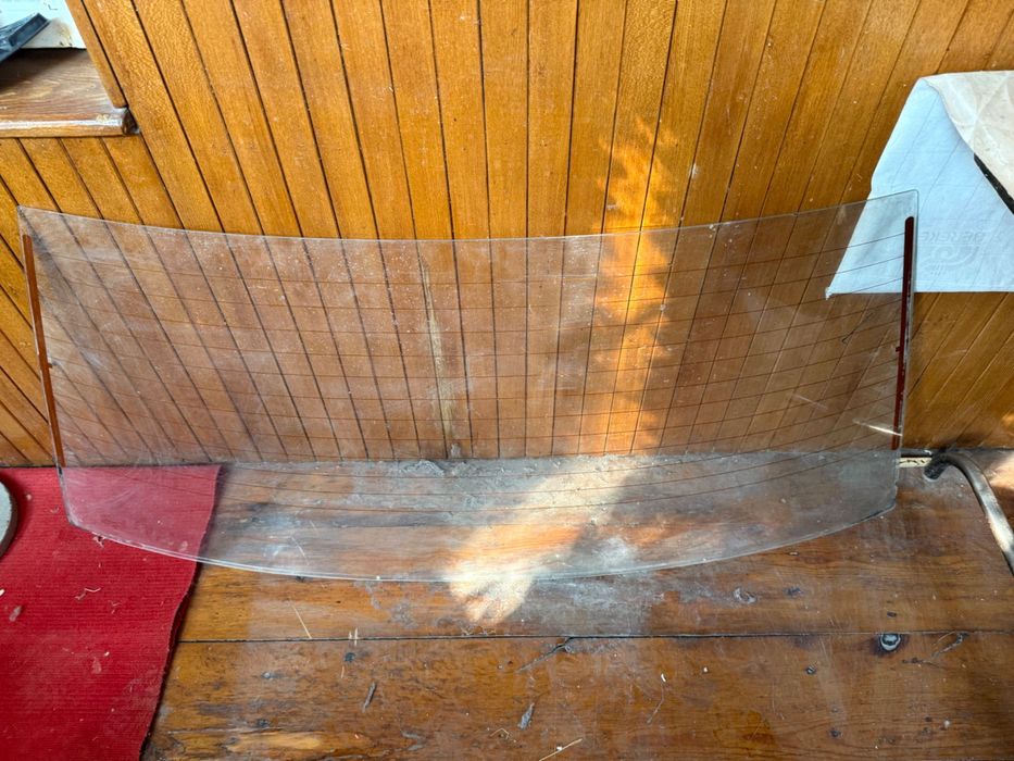 стекло заднее для автомобиля sekurit 43r-001057