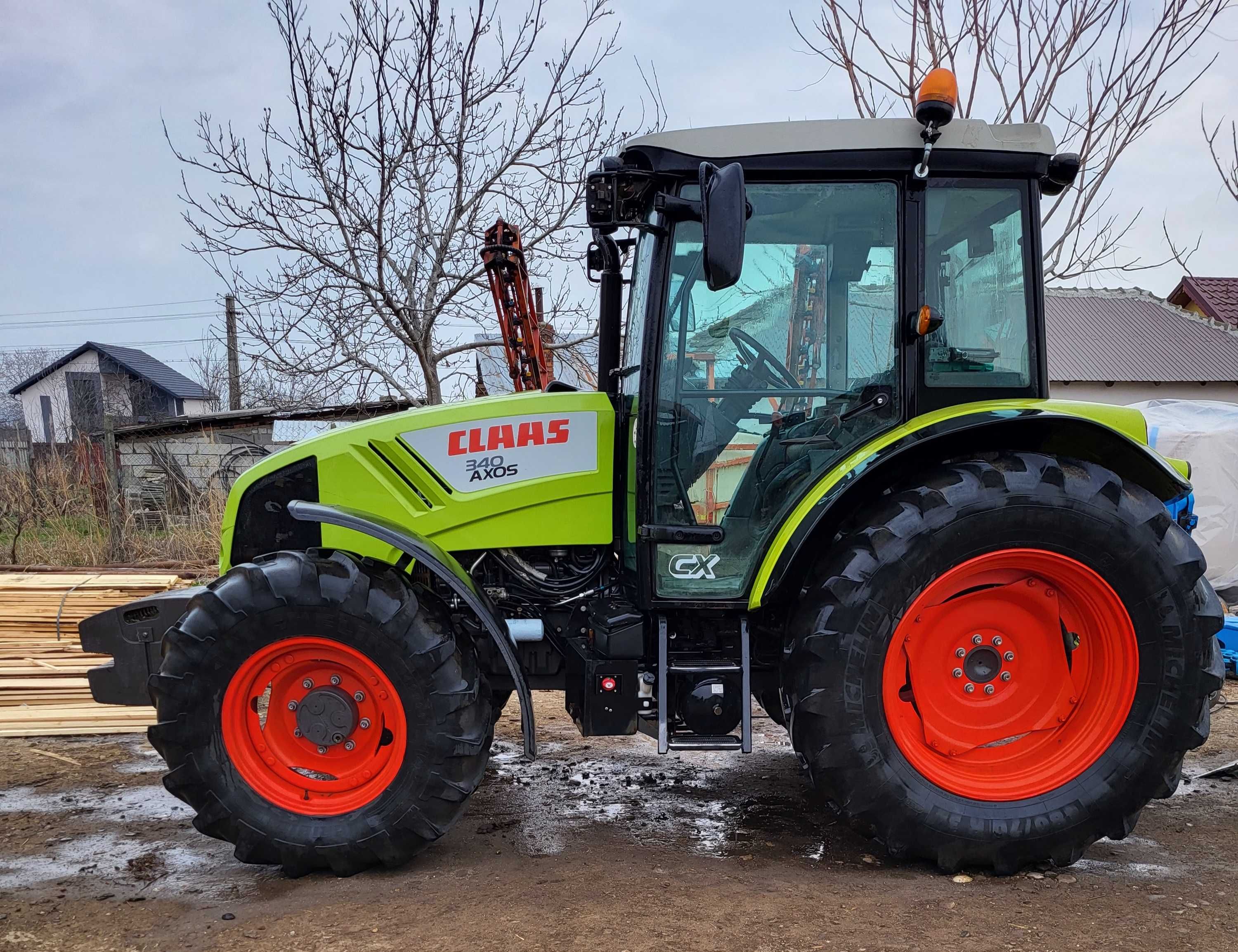 Tractor claas 340 axos si tractor fiat 60-66