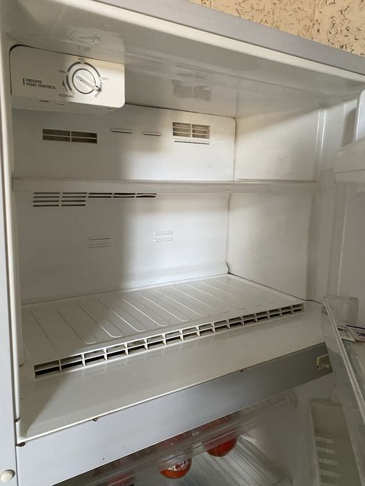 Холодильник двухкамерный DAEWOO