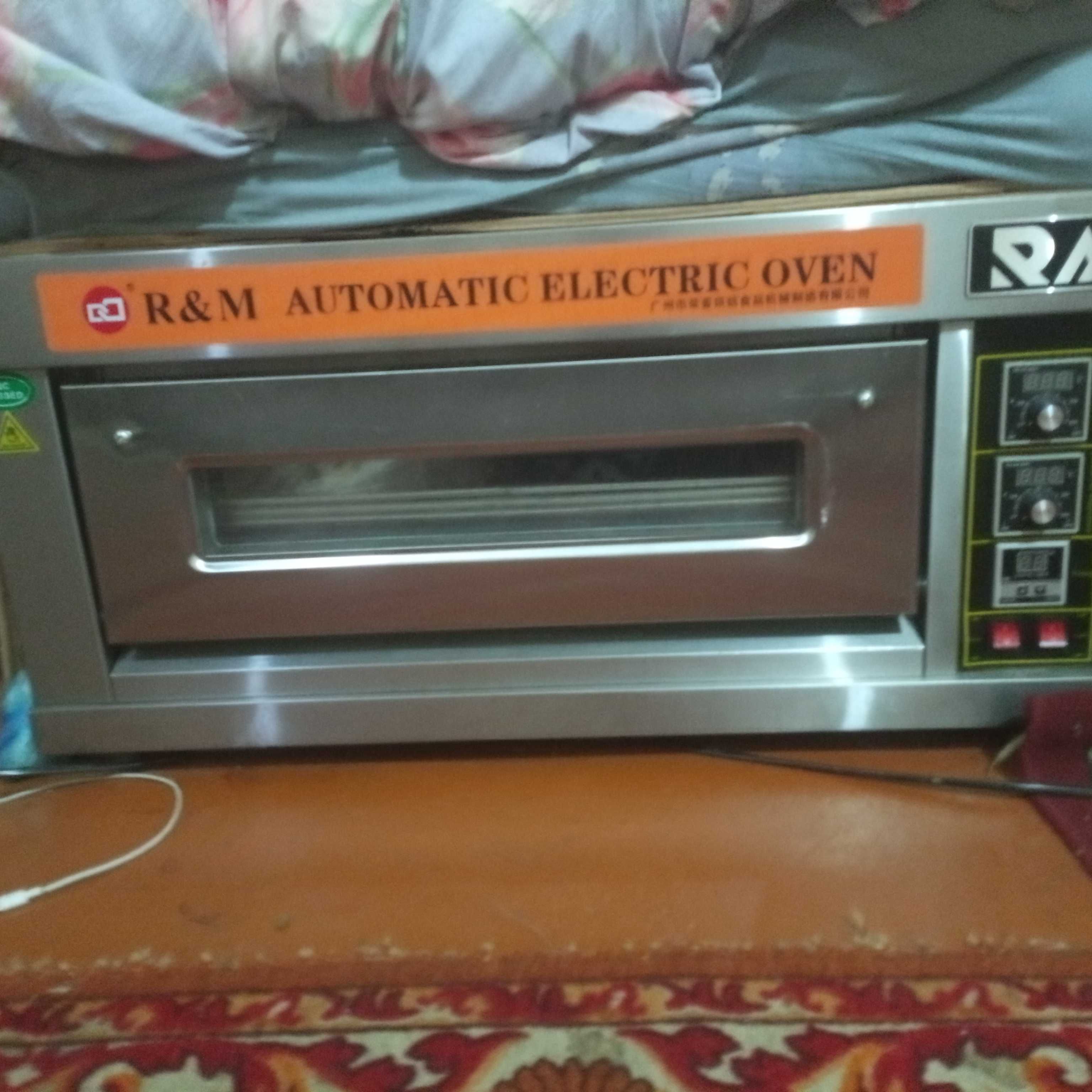 R&M Automatic electric oven