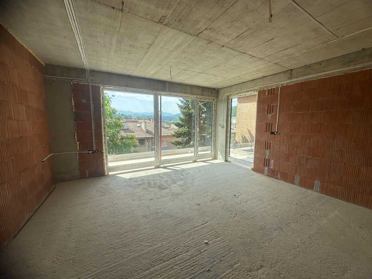 Продава се Тристаен апартамент в Габрово, Център - 150 кв.м за 920 €/кв.м - Снимка #4
