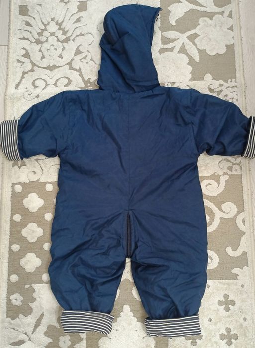 Combinezon pentru bebeluși. Mărimea 68 cm. 30 lei