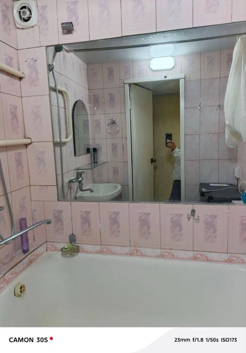 Sergeli Ruvdni oldida oilaga