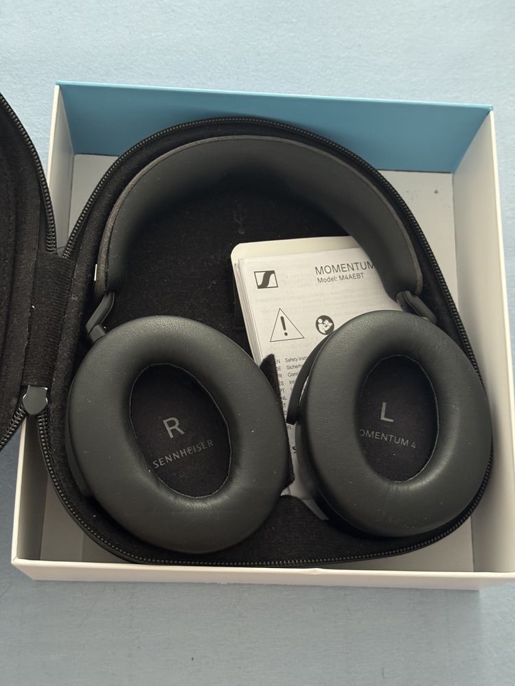 Vand casti sennheiser momentum4