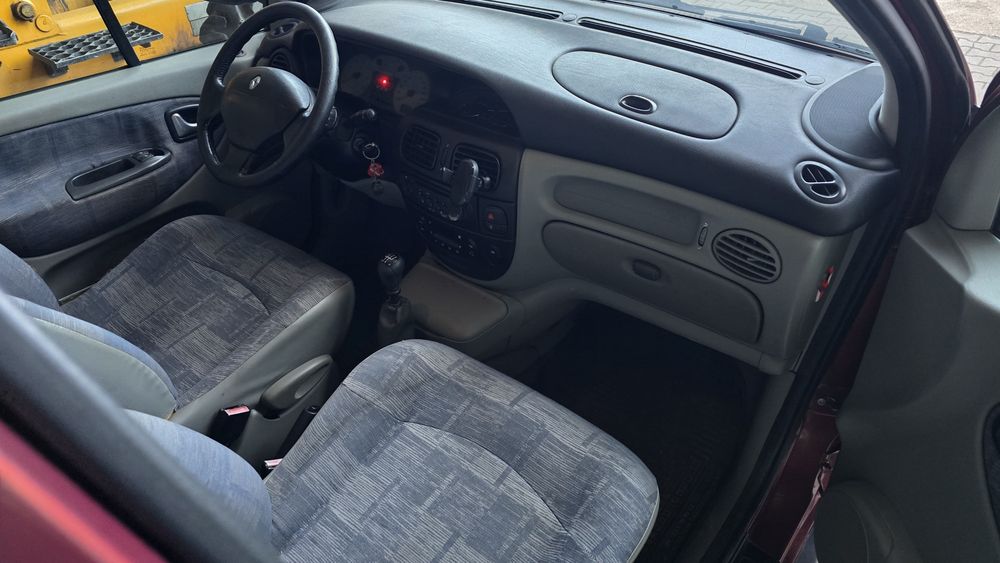 Vând Renault Scenic Rx4 4x4 2001 2.0 16v Benzina