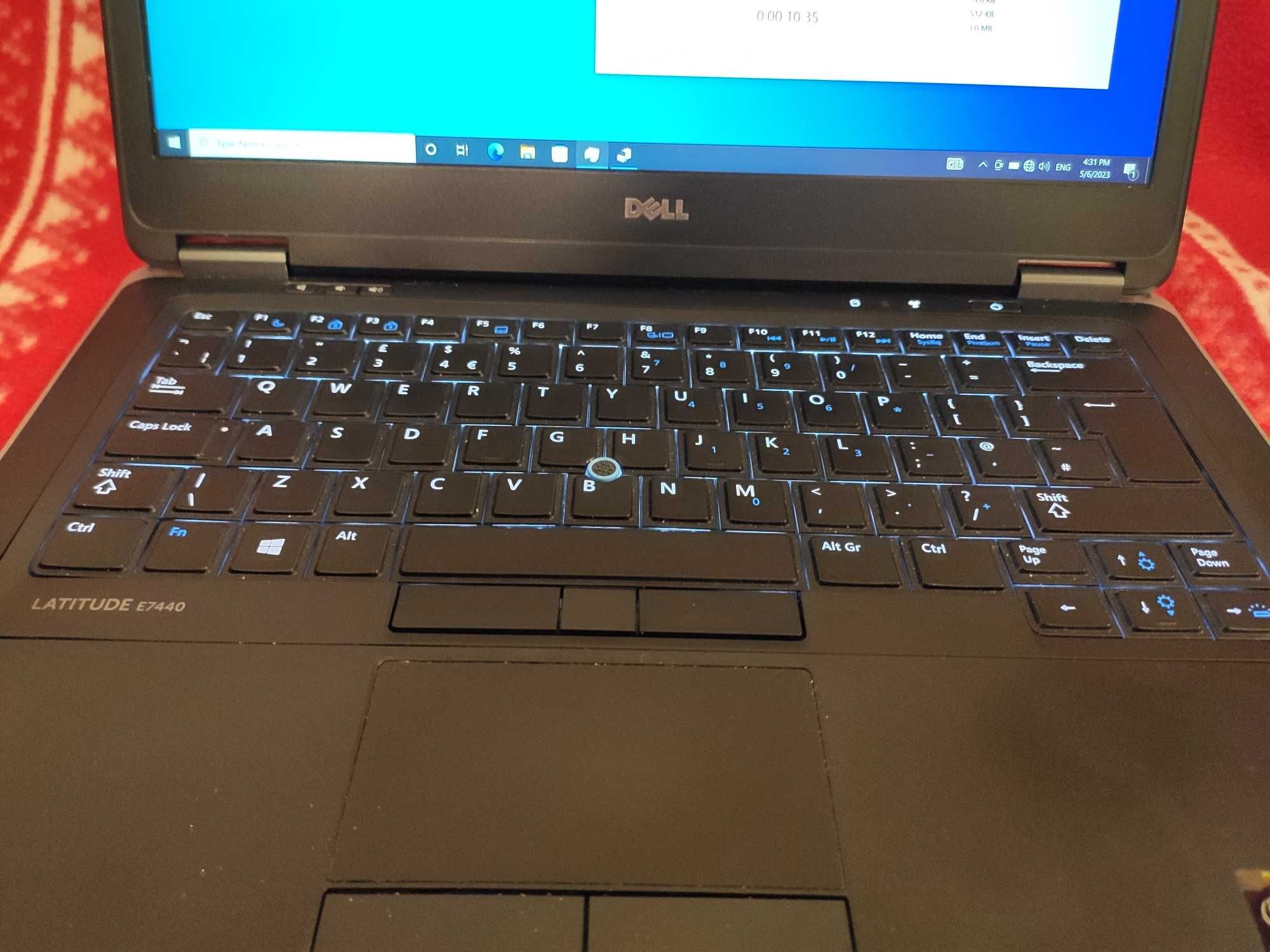 Dell latitude 7440 I5 16 RAM Corsair 120 SSD FullHD