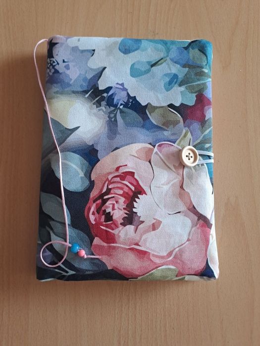 Текстилни калъфи за книги