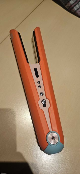 Dyson corrale преса за коса