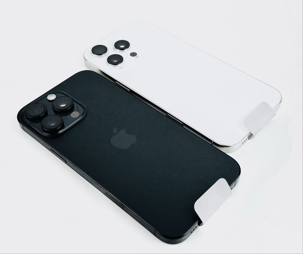 НОВ! Apple iPhone 16 Pro Max 256GB Black / White Titanium Гаранция