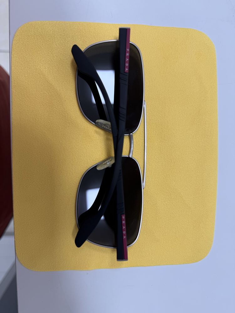 Солнцезащитные очки от PRADA (polarized)