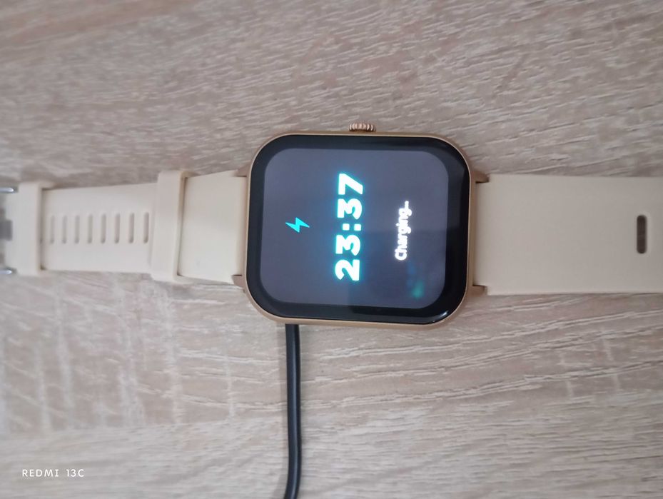 Vând Smart Watch  nou, preț 150 negociabil