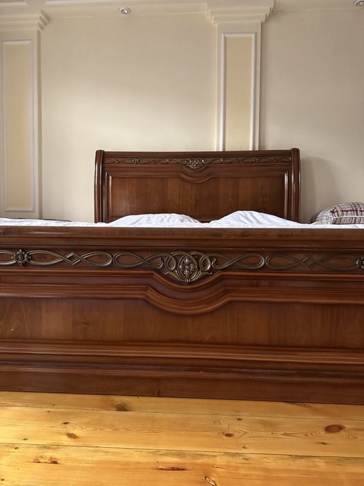 Срочно продаётся спальная мебель