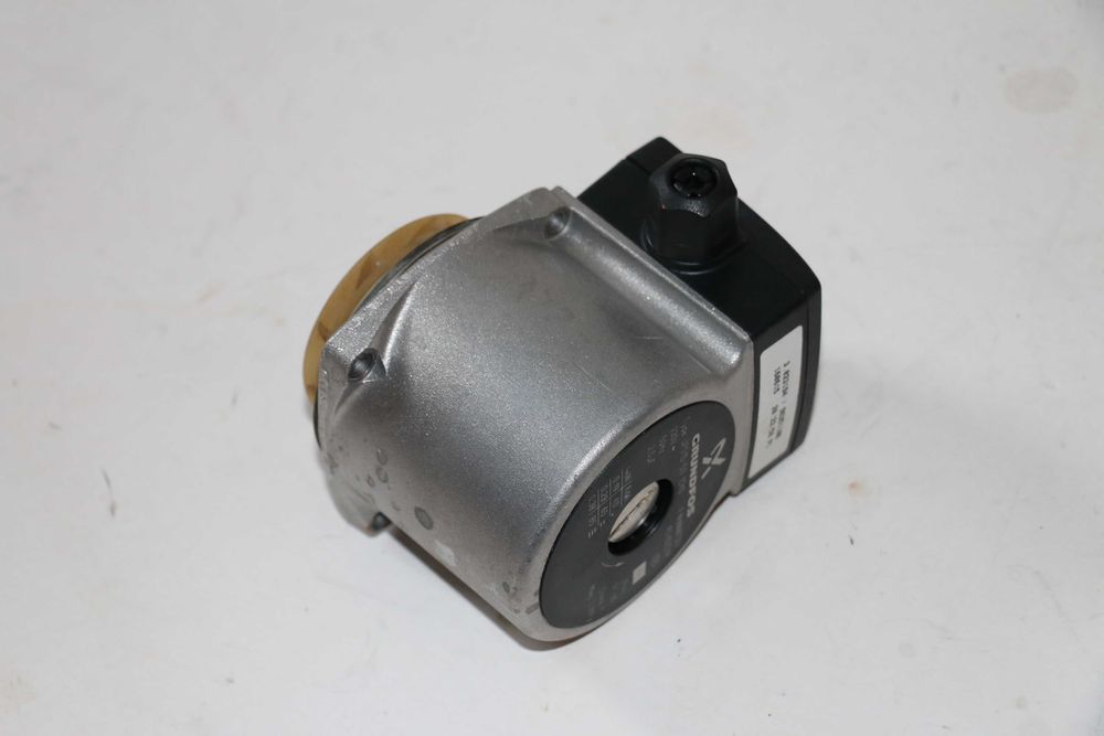 Pompa Grundfos UPS 15-50 ICHS centrala termica Immergas Victrix TT