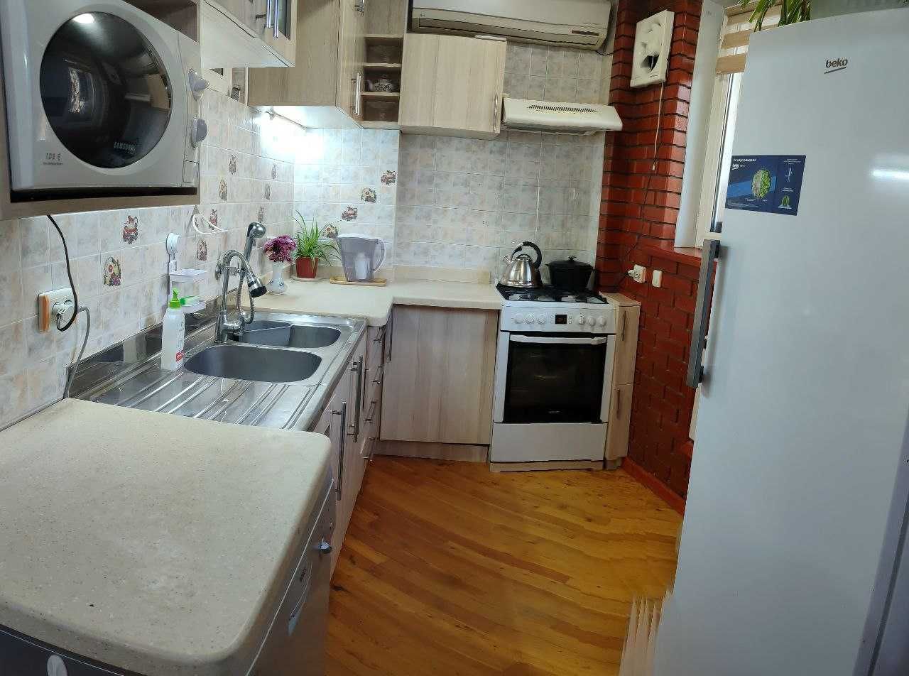 Чиланзар 9, квартира 3/1/4, в кирпичном доме