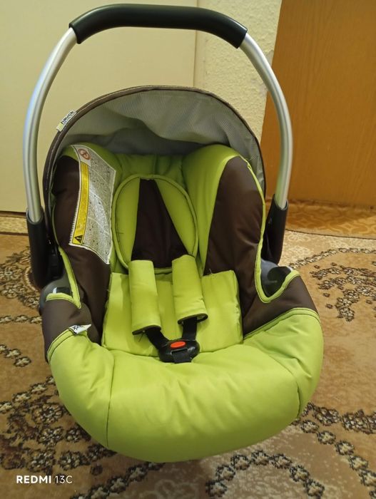 Детска количка с три коша.