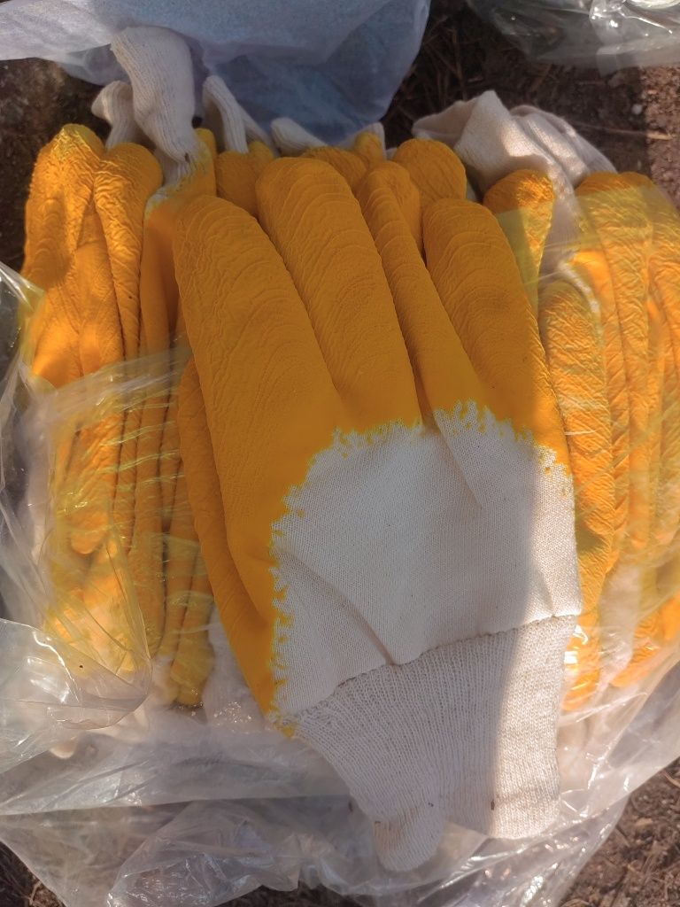Продавам ръкавици за работа