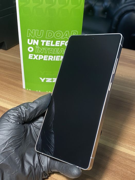 Samsung Galaxy s25 ultra • 256 GB • Titanium Gray