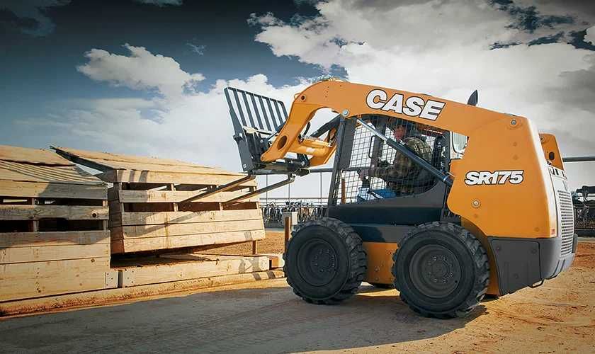 Мини-погрузчик CASE SR175