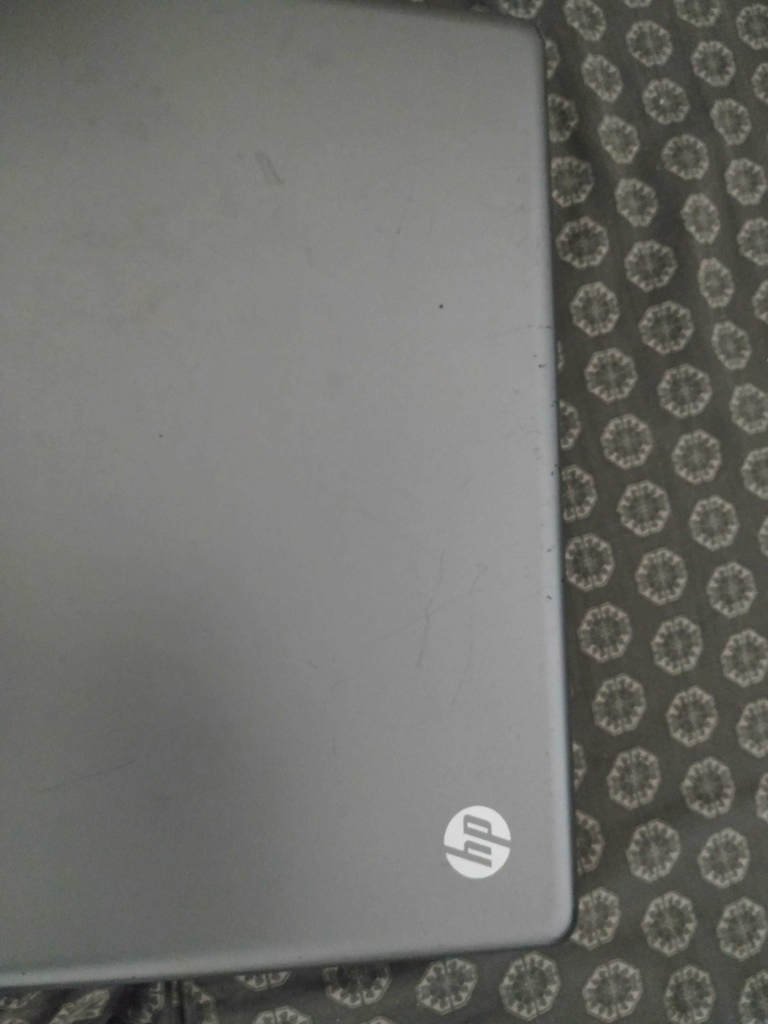 Laptop , Лаптоп за части или работа HP Notebook 2000-219DX
