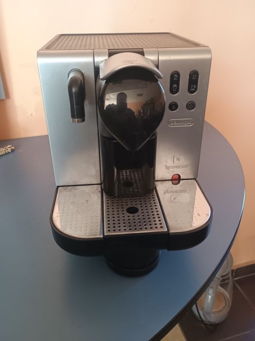 Продавам кафе машини nespreso.