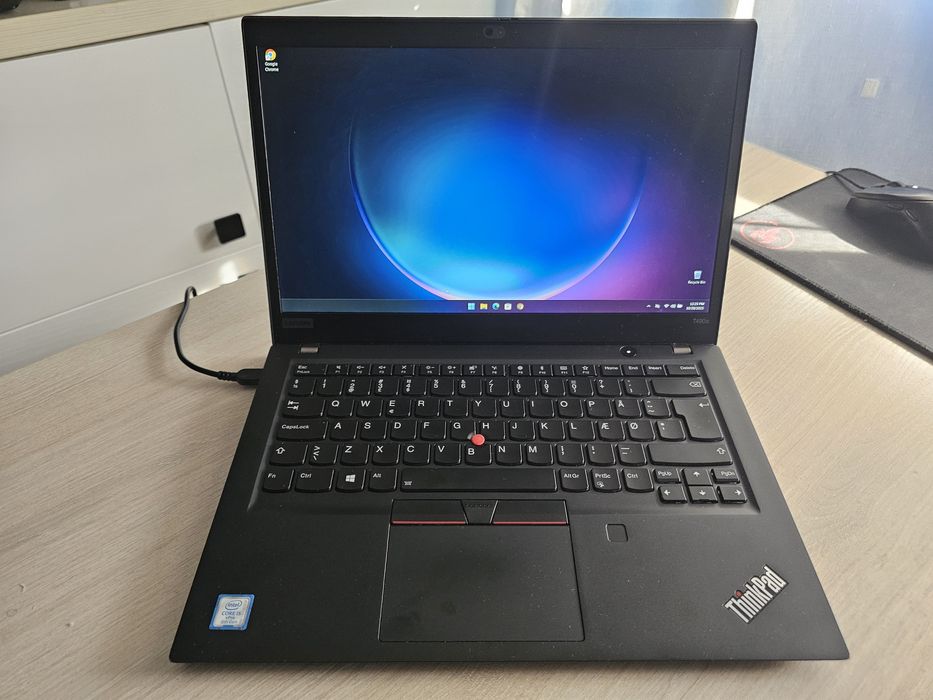 Laptop Business Lenovo T490s