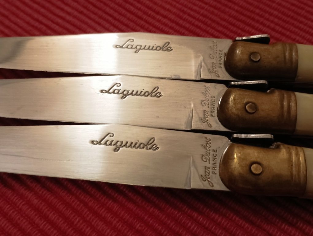 Комплект от 6 ножа за стек, пържола Laguiole, Франция.