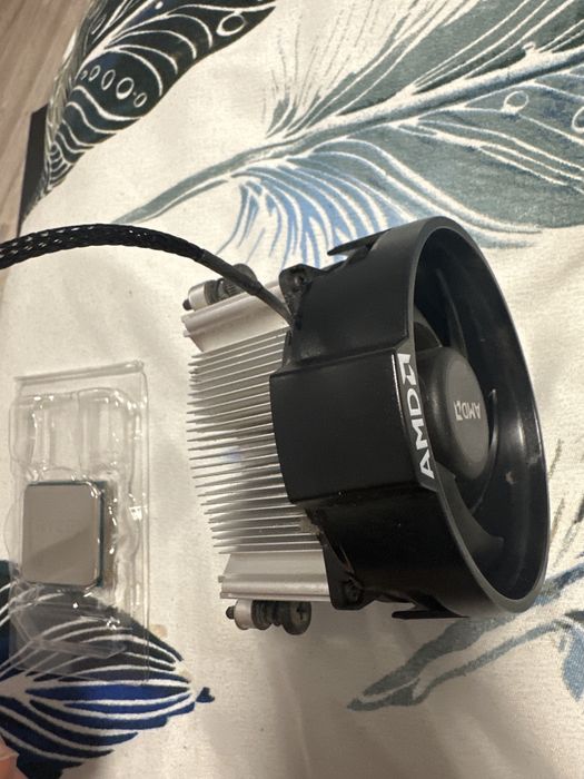 Amd ryzen 5 3400g +  cooler pentru procesor