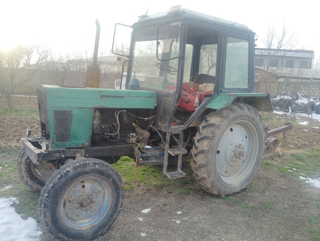 МТЗ беларус 80 трактор сотилади