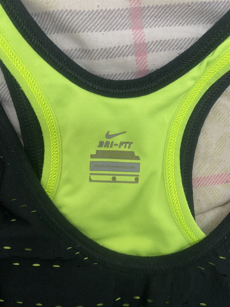 Дамски потник Nike Dry Fit