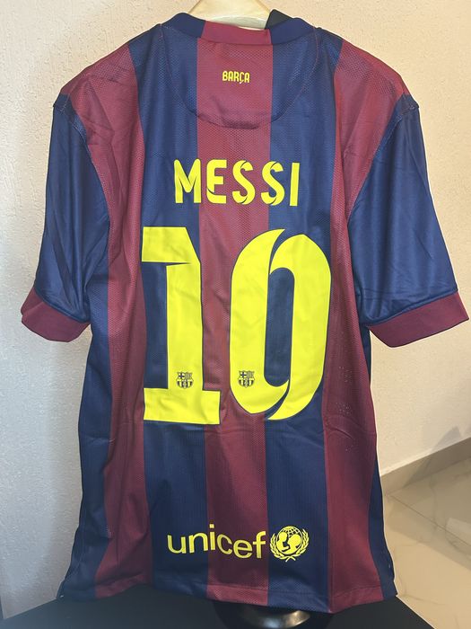 Tricou Football Retro Fc Barcelona x Messi