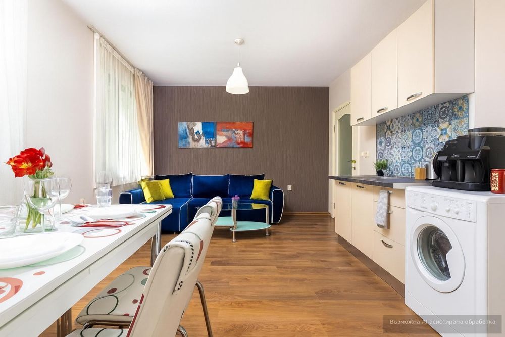 Двустаен апартамент под наем в сърцето на Центъра/ С паркомясто!