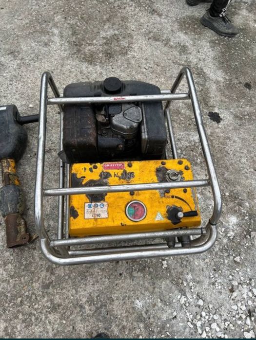 Хидравлична станция с къртач ЈСВ Хонда HONDA двигател