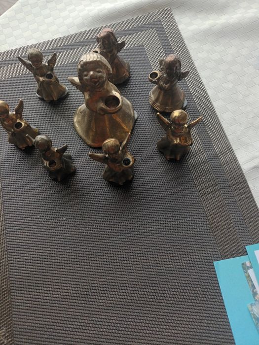 Set  de  ingerasi din  bronz