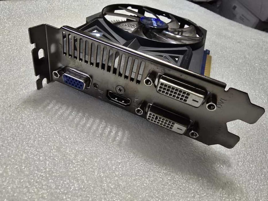 Placa video GIGABYTE GeForce GT 740 2GB GDDR5 PCI-E 3.0  (rev. 3.0)
