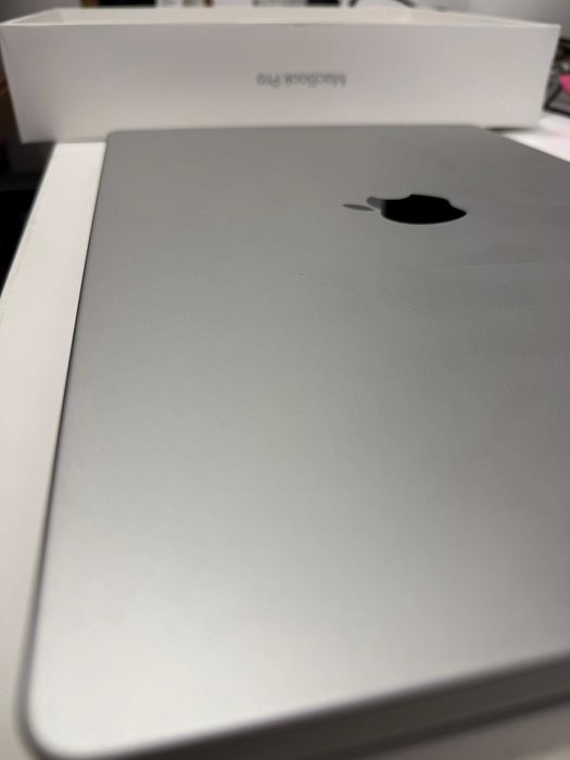 MacBook Pro 16” (2021) – M1 Pro, 16GB RAM, 512GB SSD